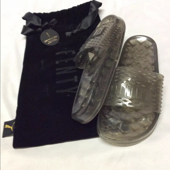 🌟 Rihanna Jelly Slides 🌟 - Picture 7 of 13